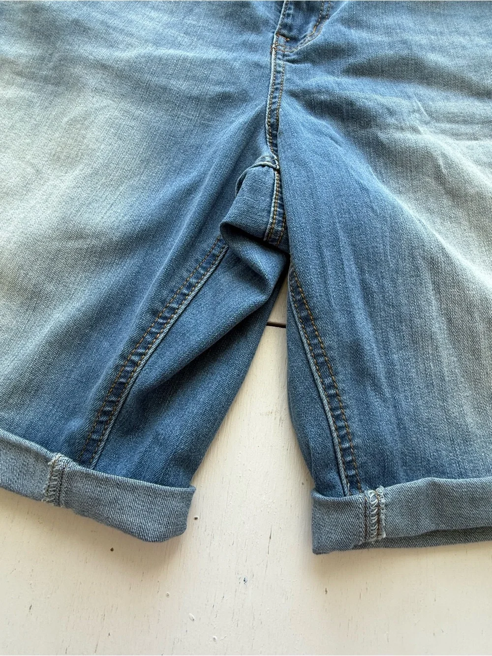 C Est. 1946 classic blue
